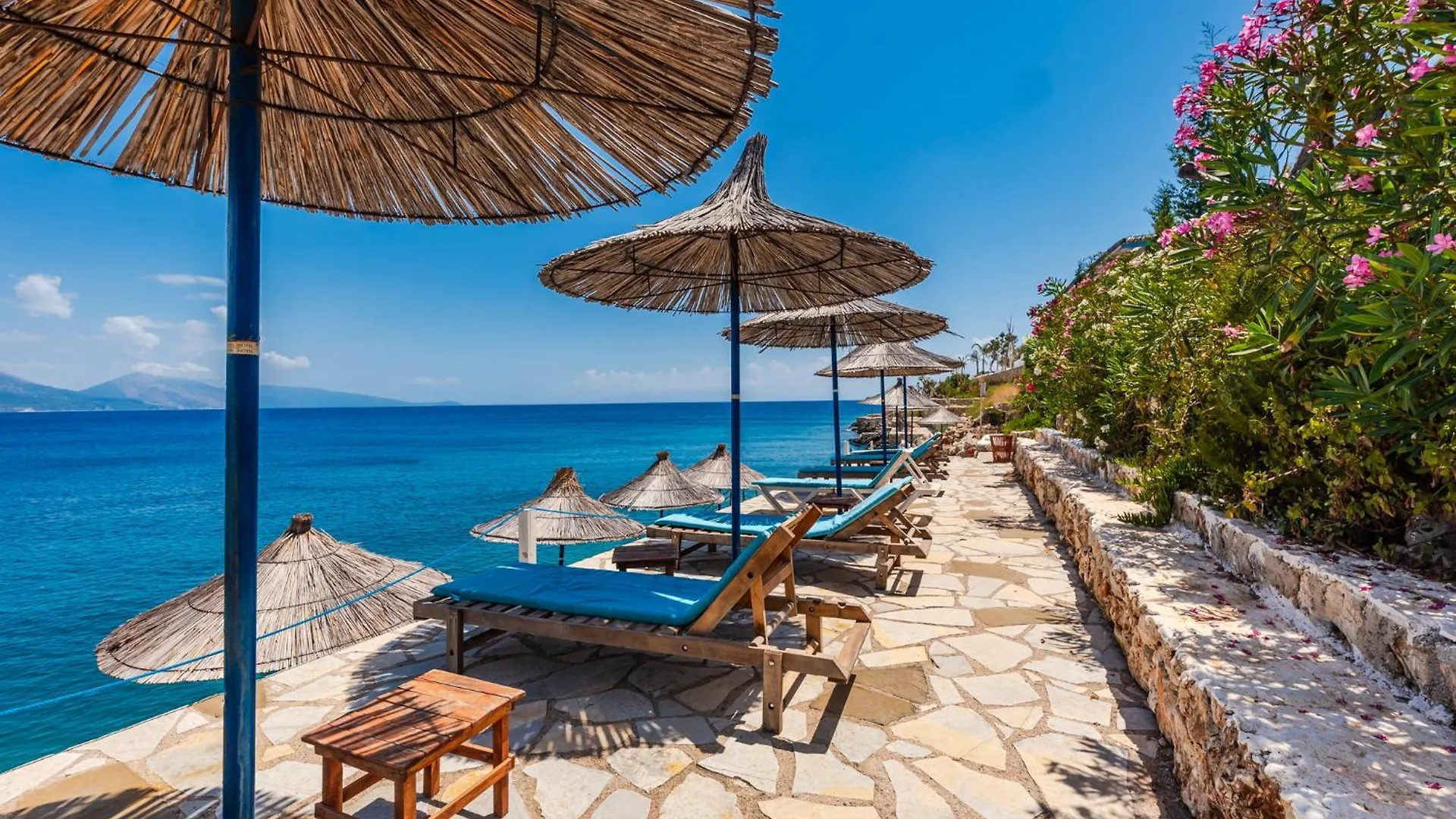 Stone Beach Residence - Adults Only Resort Qeparo Hotel