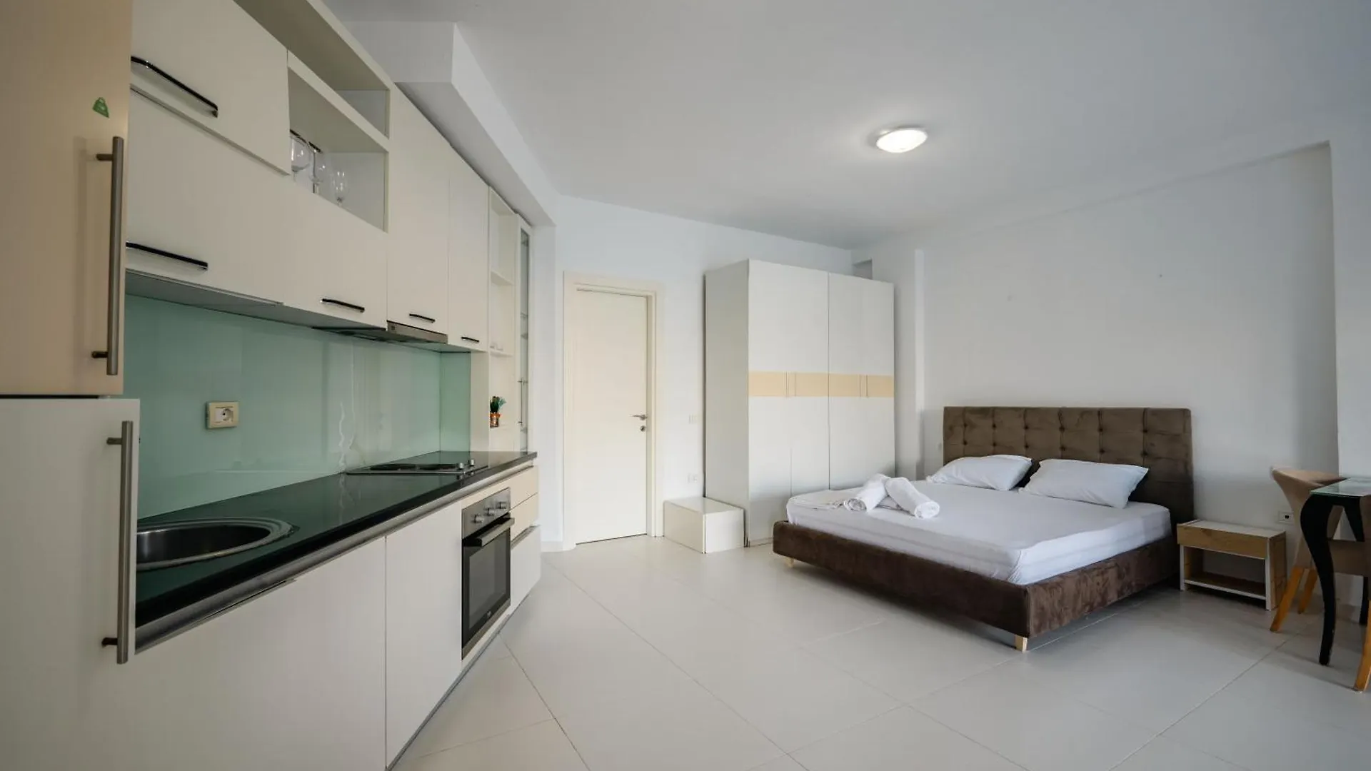 Stone Beach Residence - Adults Only Resort Qeparo
