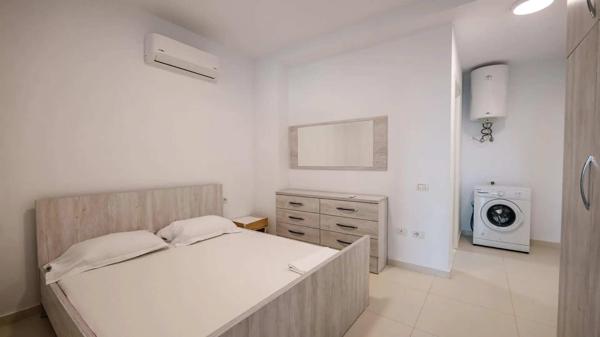 Stone Beach Residence - Adults Only Resort Qeparo